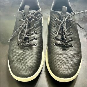 Lightly worn ECCO Shoes Size 9.5